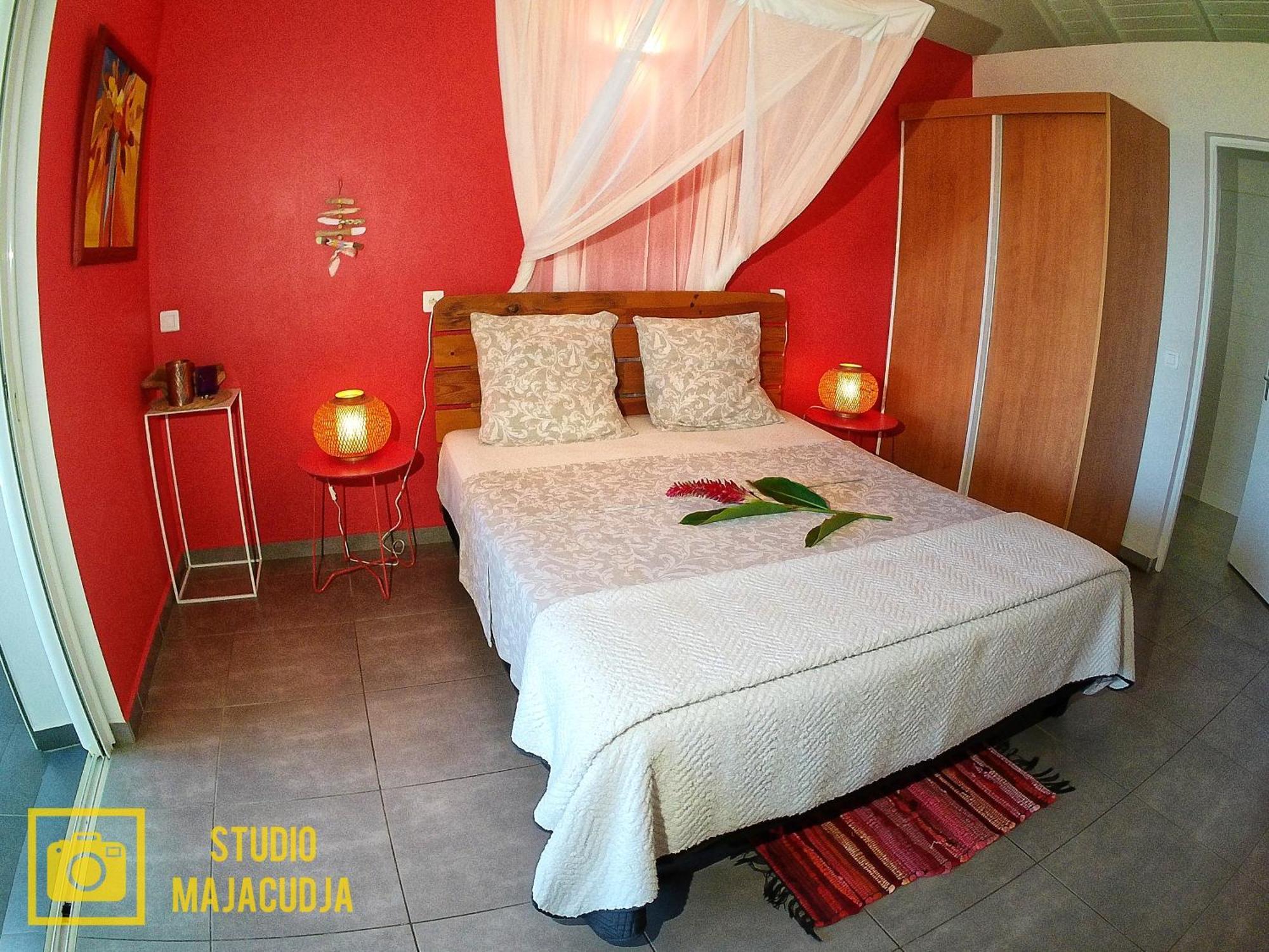 Studio Malacca, Malanga Et Majacudja - O Coeur De Deshaies Camera foto