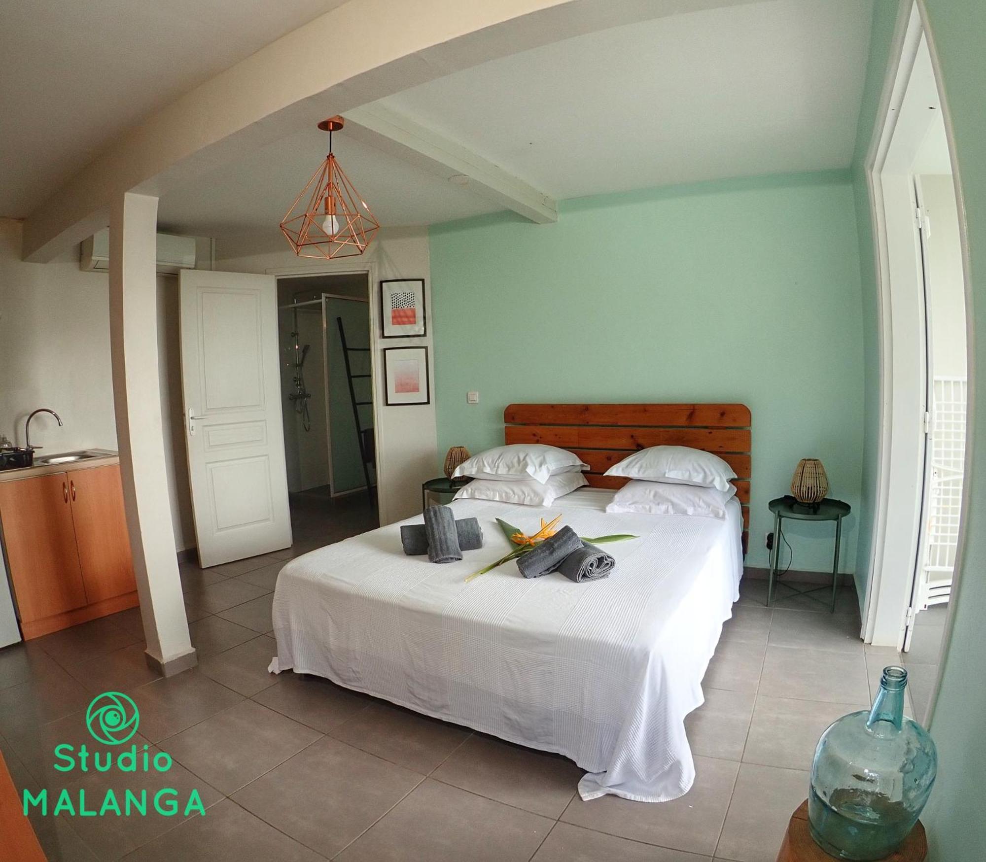 Studio Malacca, Malanga Et Majacudja - O Coeur De Deshaies Esterno foto